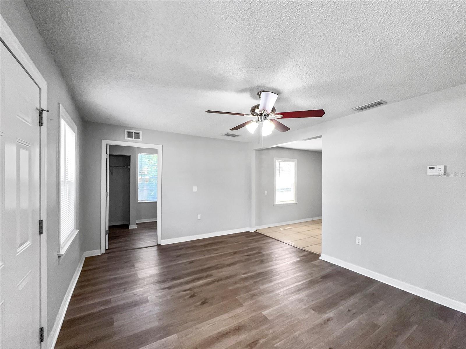3110 W HARTNETT AVENUE, Tampa, FL 33611