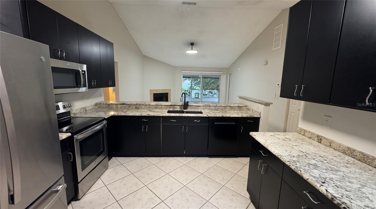 14025 CITRUS POINTE DRIVE, Tampa, FL 33625 14025 CITRUS POINTE DRIVE, Tampa, FL 33625