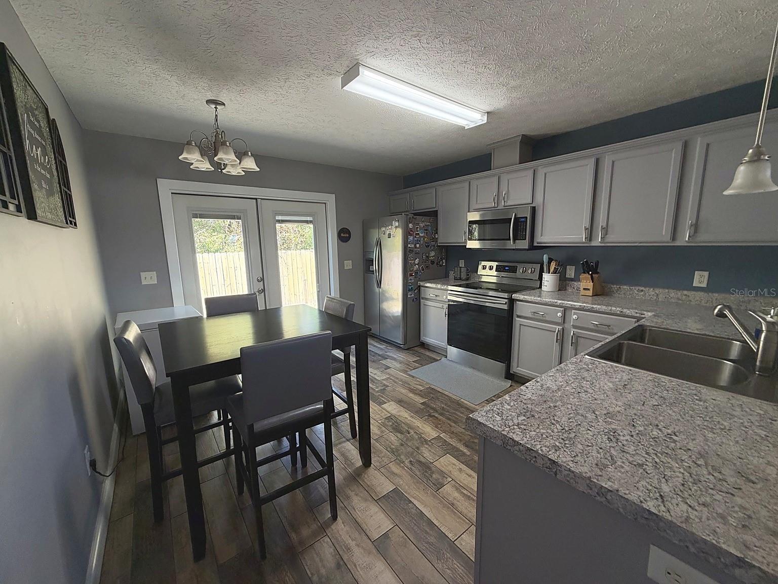 6509 LAKE JOANNA CIRCLE, Panama City, FL 32404 6509 LAKE JOANNA CIRCLE, Panama City, FL 32404