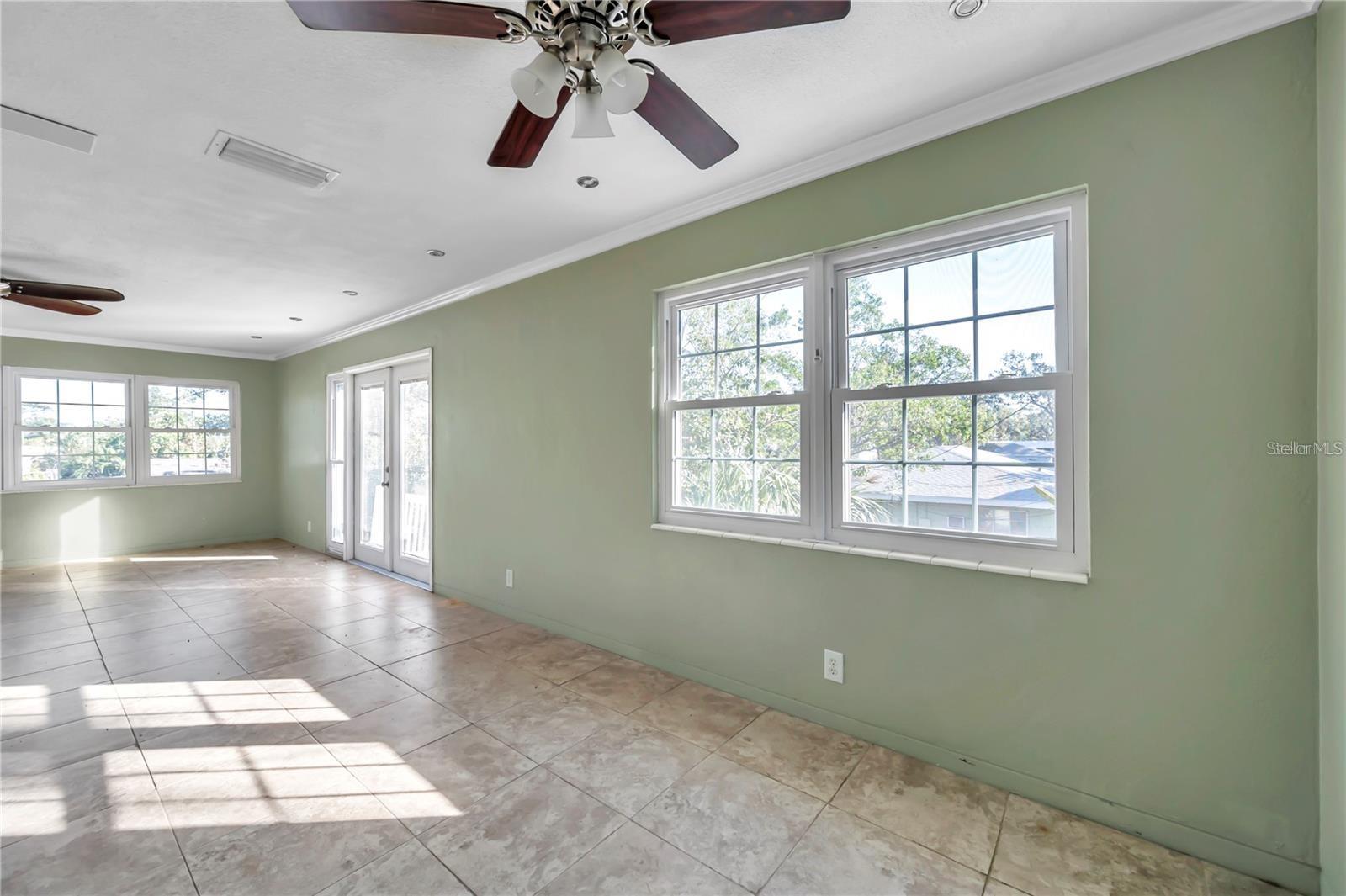 5115 28TH AVENUE S, Gulfport, FL 33707