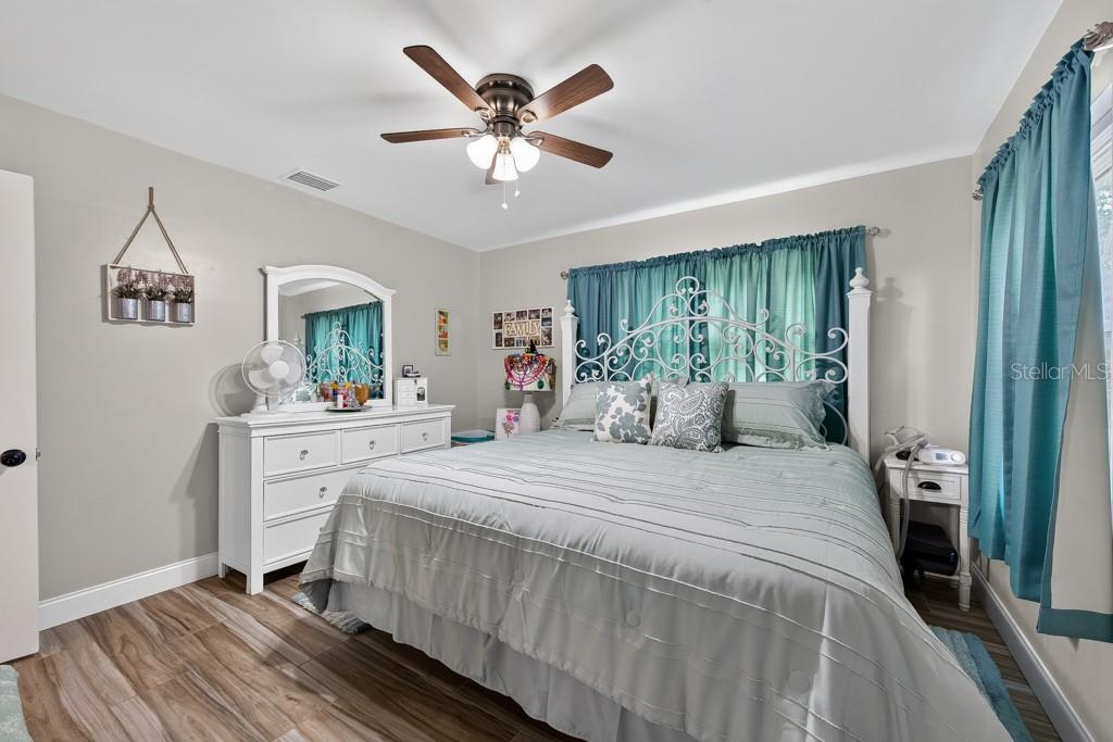 6436 LAMBERT LANE, New Port Richey, FL 34652
