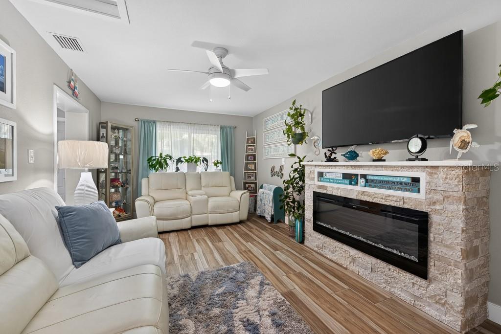 6436 LAMBERT LANE, New Port Richey, FL 34652