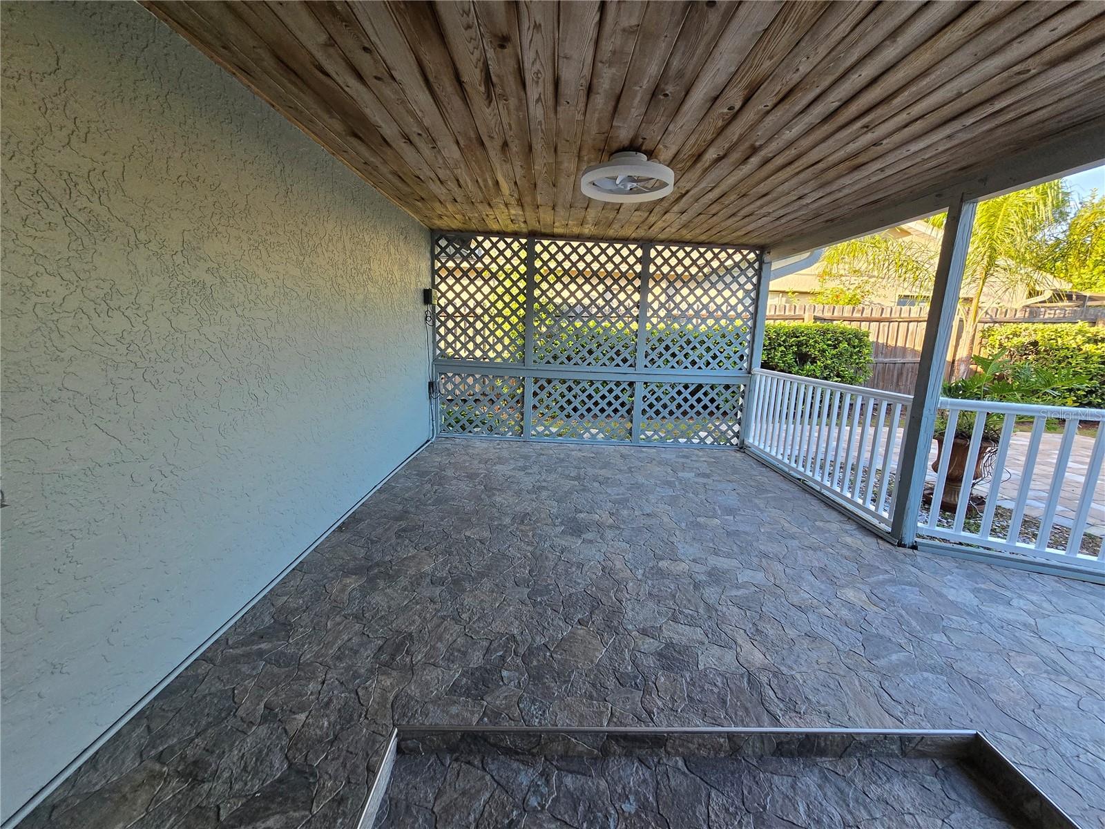 1007 VINEYARD COURT, Dunedin, FL 34698