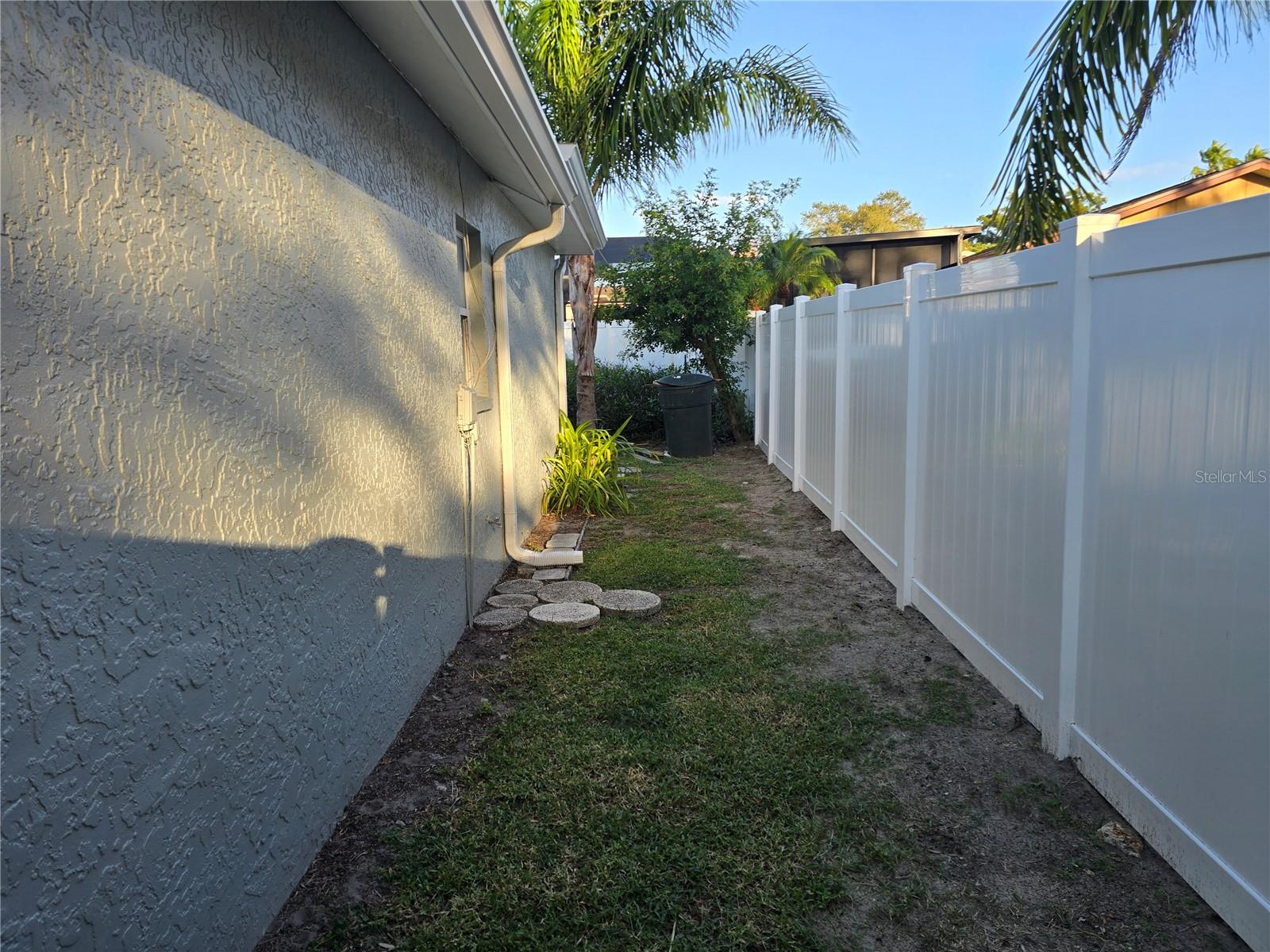 1007 VINEYARD COURT, Dunedin, FL 34698