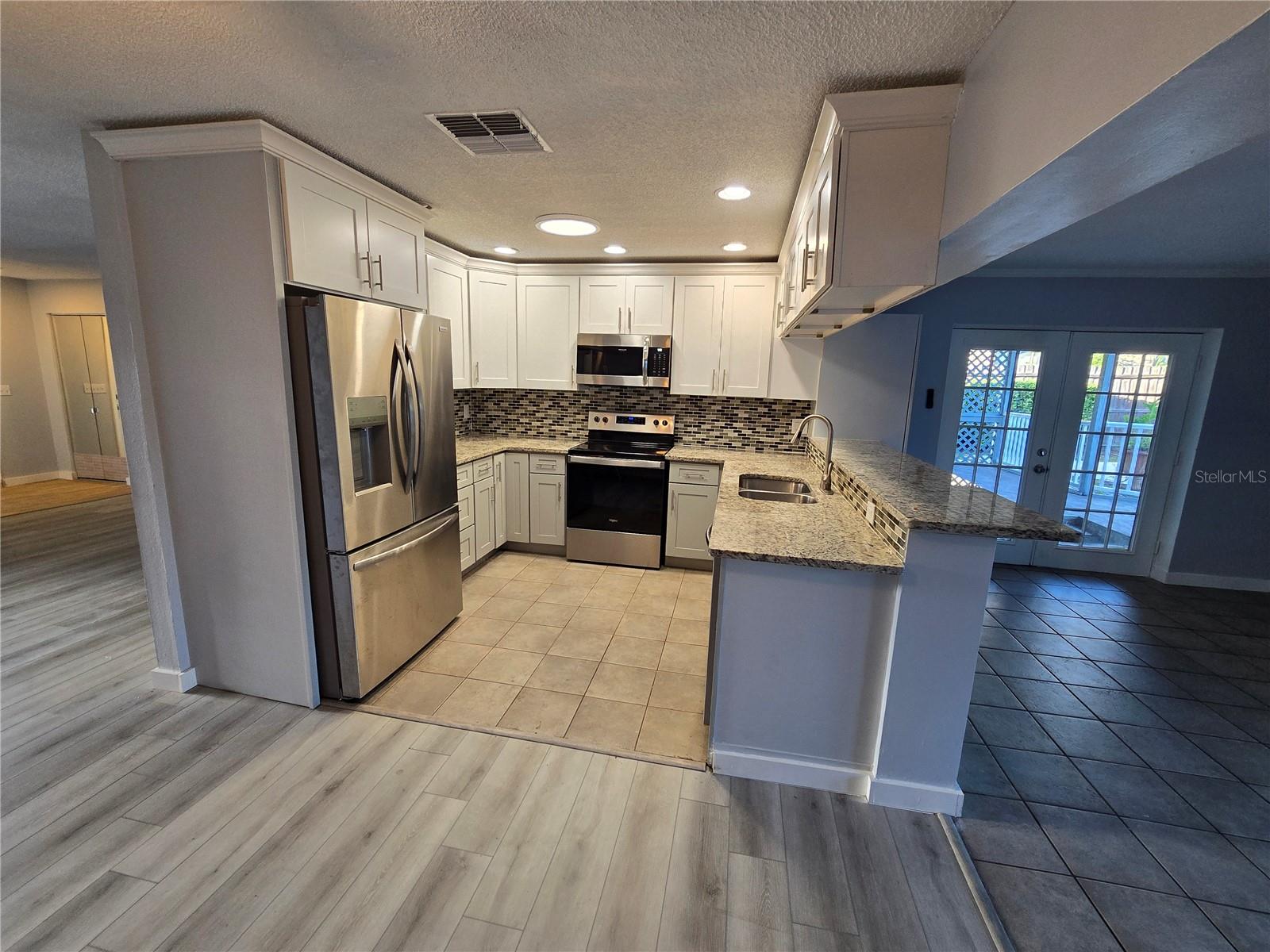 1007 VINEYARD COURT, Dunedin, FL 34698