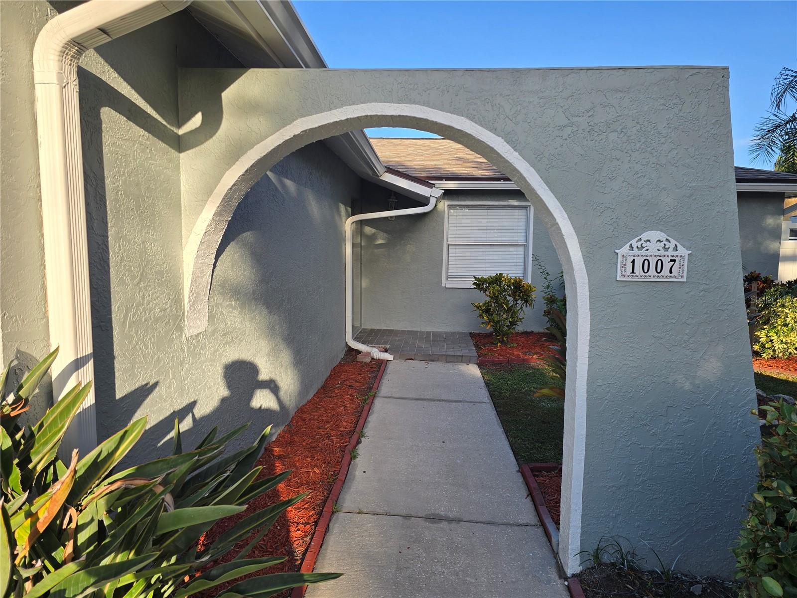 1007 VINEYARD COURT, Dunedin, FL 34698