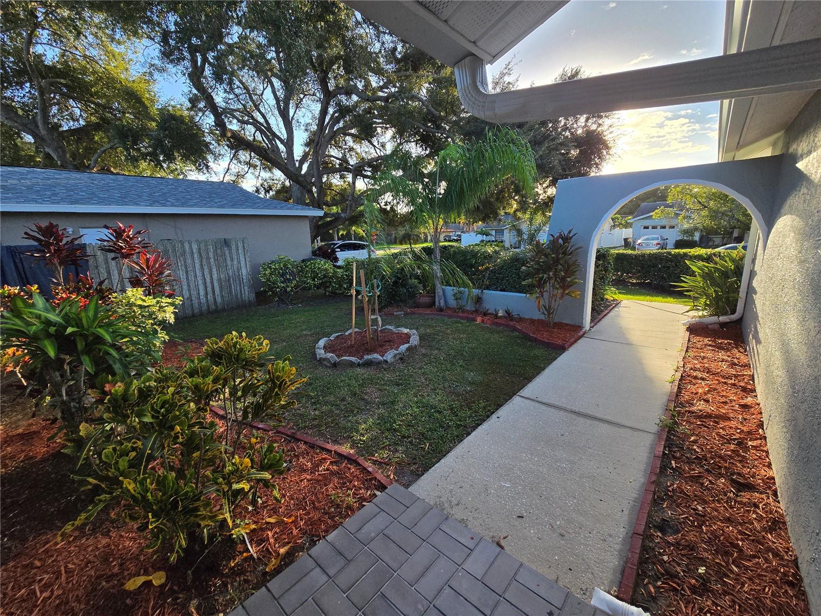 1007 VINEYARD COURT, Dunedin, FL 34698