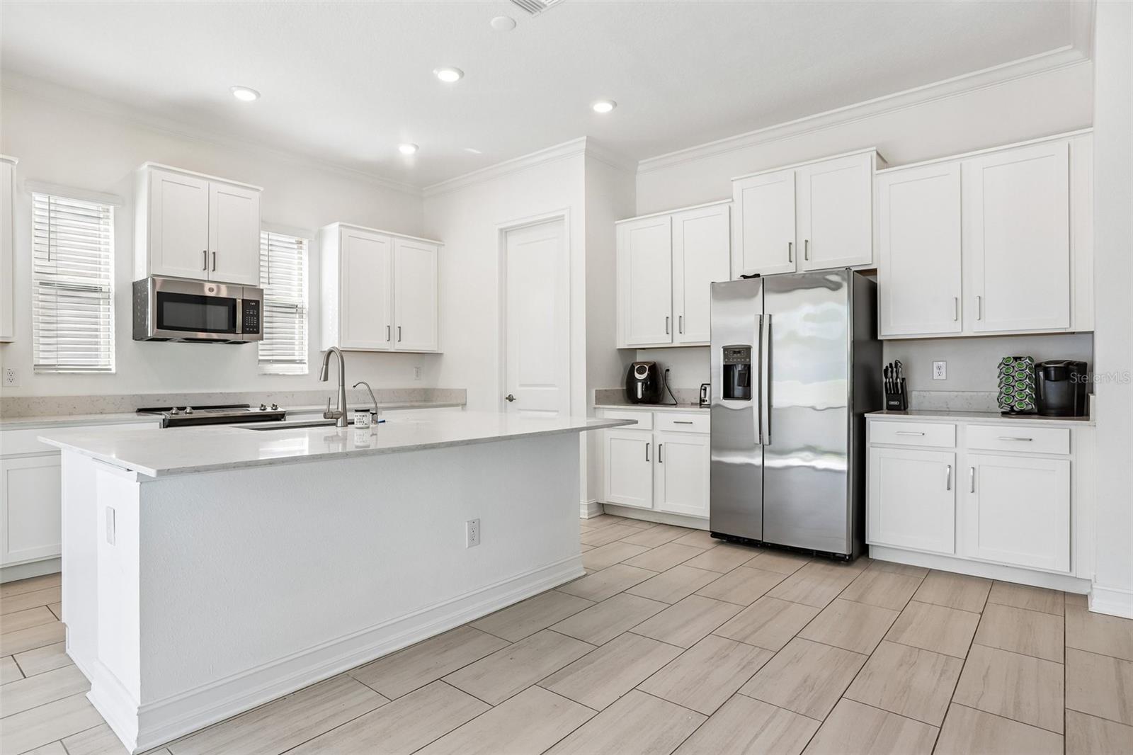 7702 S KISSIMMEE STREET, Tampa, FL 33616