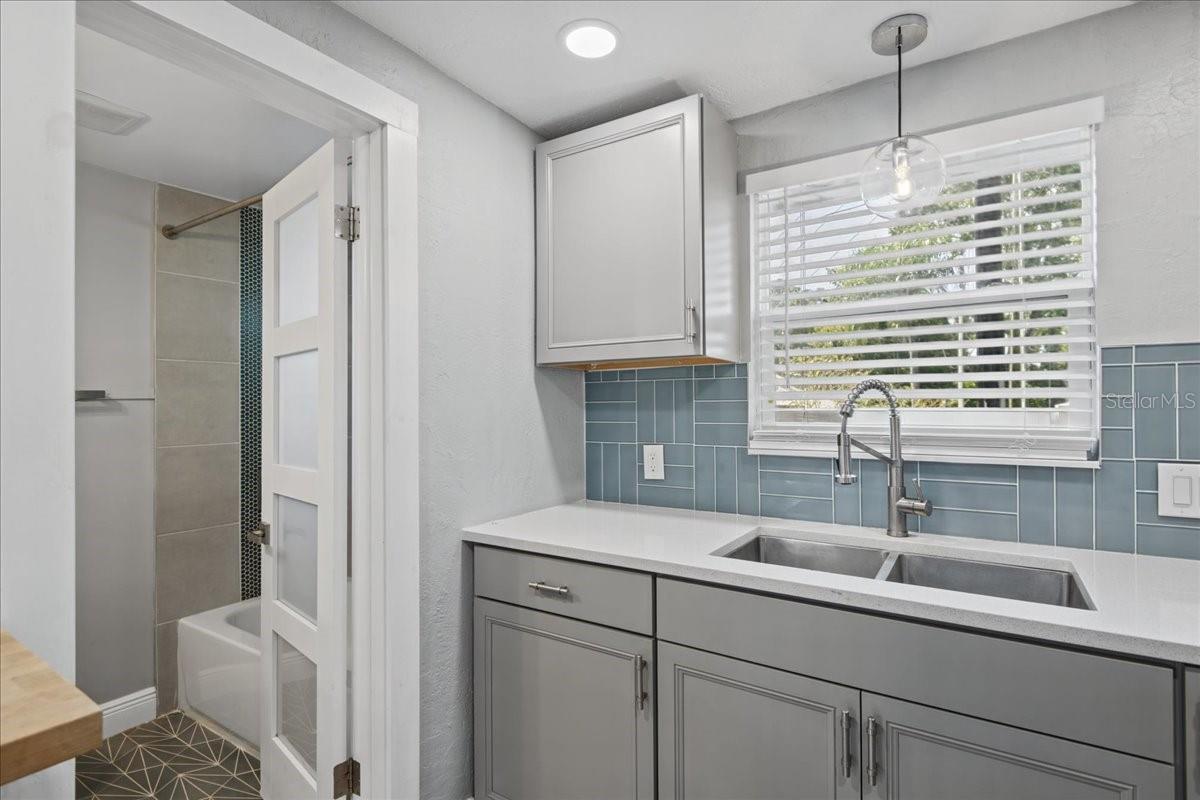 257 14TH STREET NW, Largo, FL 33770
