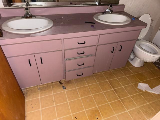 4825 VICTORIA AVENUE, Sarasota, FL 34233