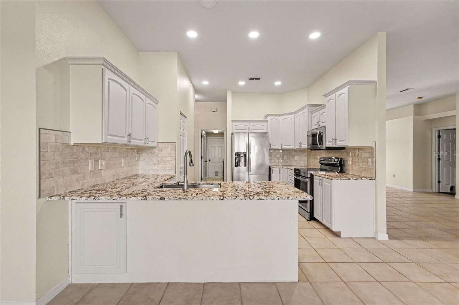12339 ROSELAND DRIVE, New Port Richey, FL 34654