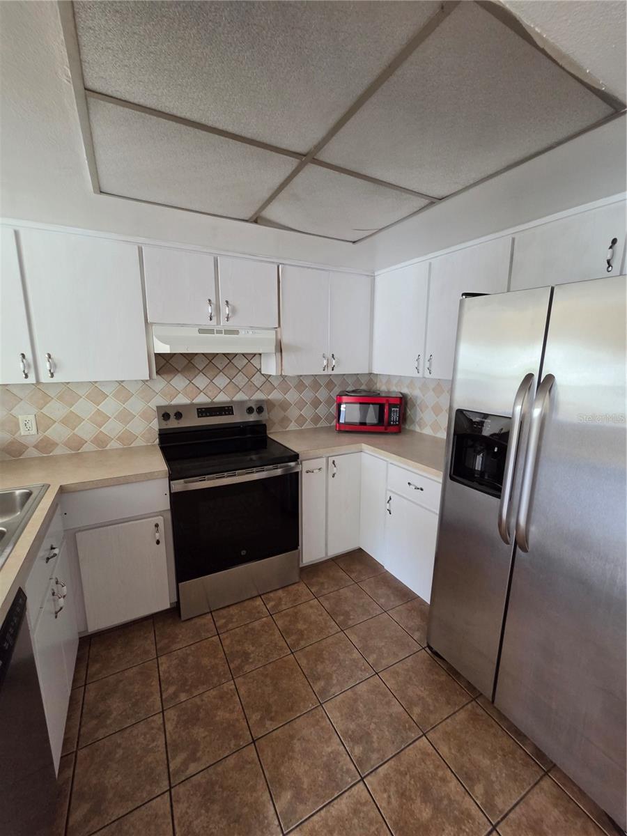 11630 BAYWOOD MEADOWS DRIVE, #4, New Port Richey, FL 34654