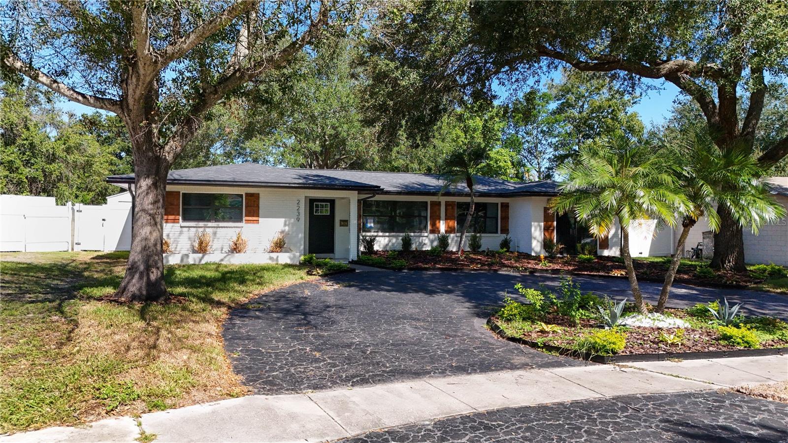 2239 68TH AVENUE N, St Petersburg, FL 33702