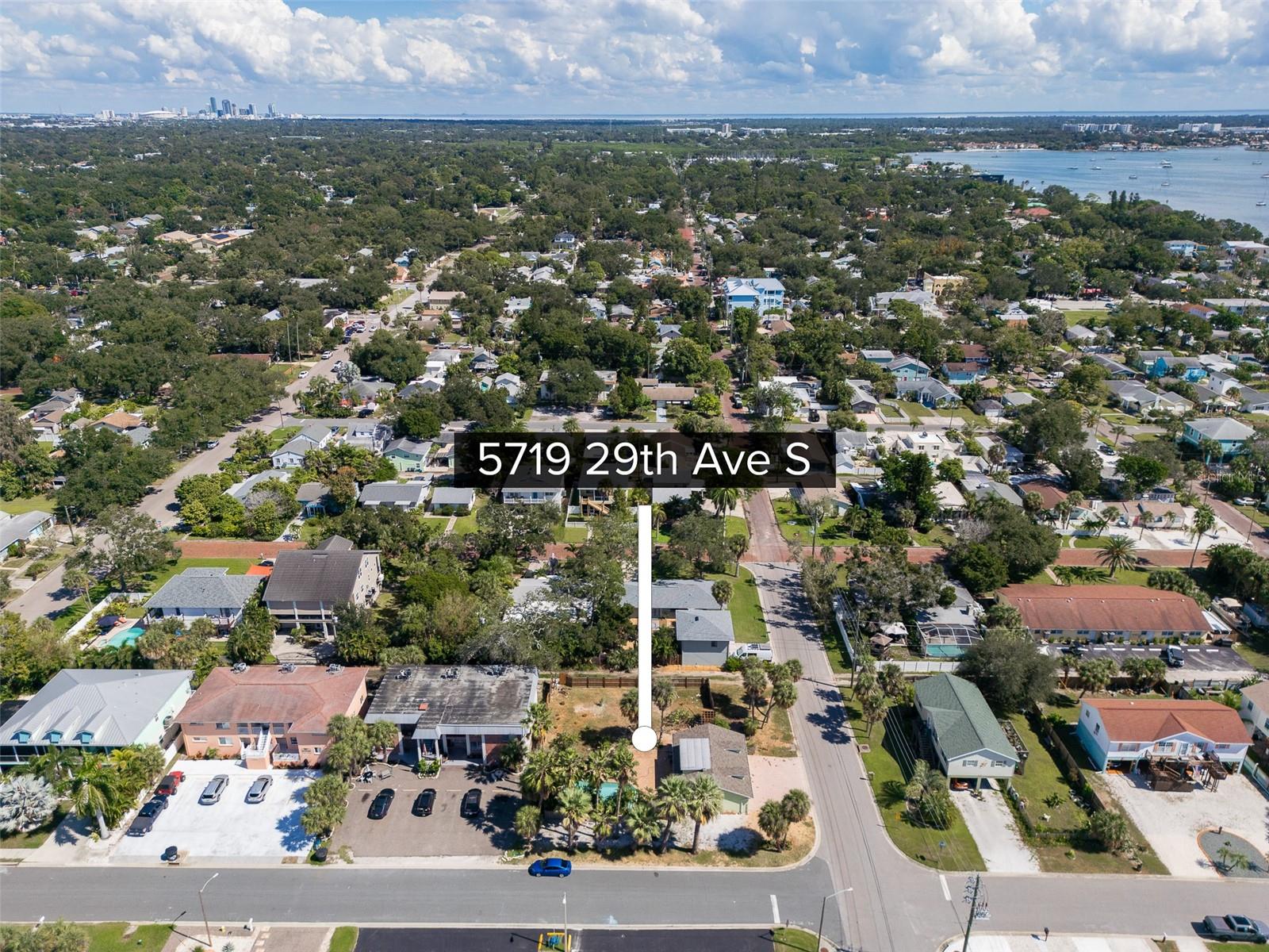 5719 29TH AVE S, Gulfport, FL 33707