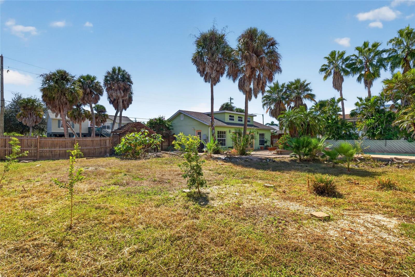 5719 29TH AVE S, Gulfport, FL 33707