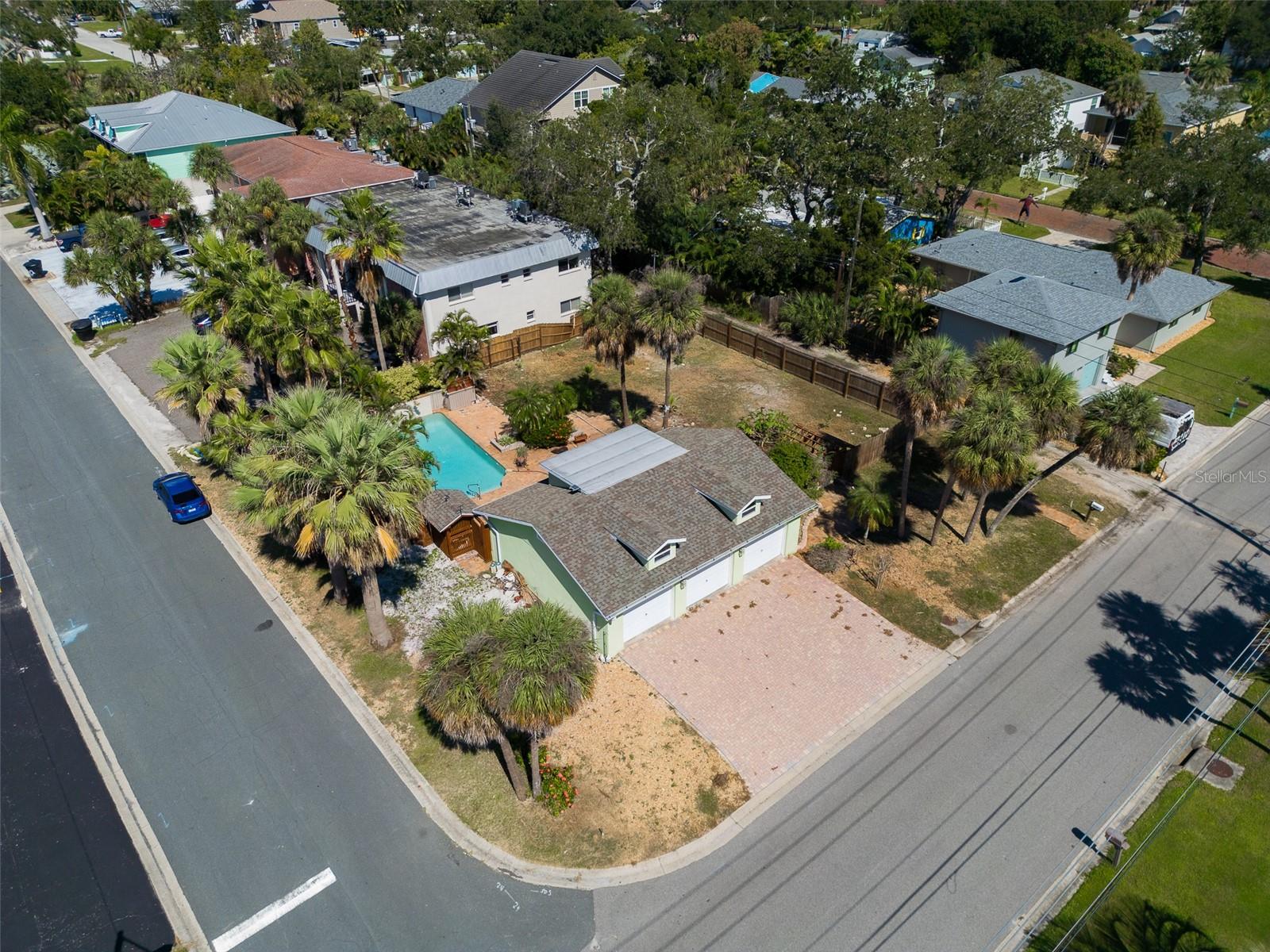 5719 29TH AVE S, Gulfport, FL 33707