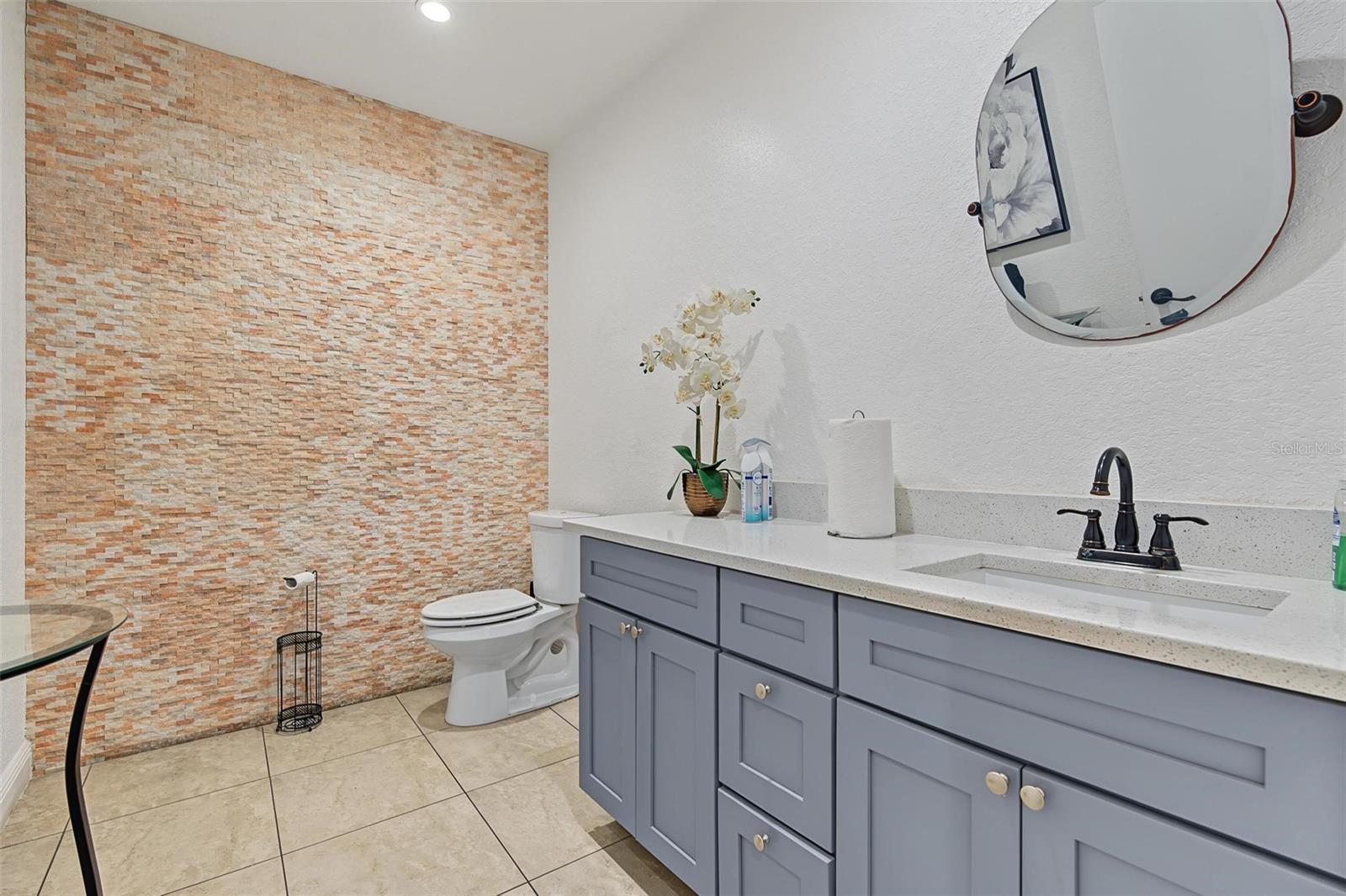 13650 N 12TH STREET, Tampa, FL 33613