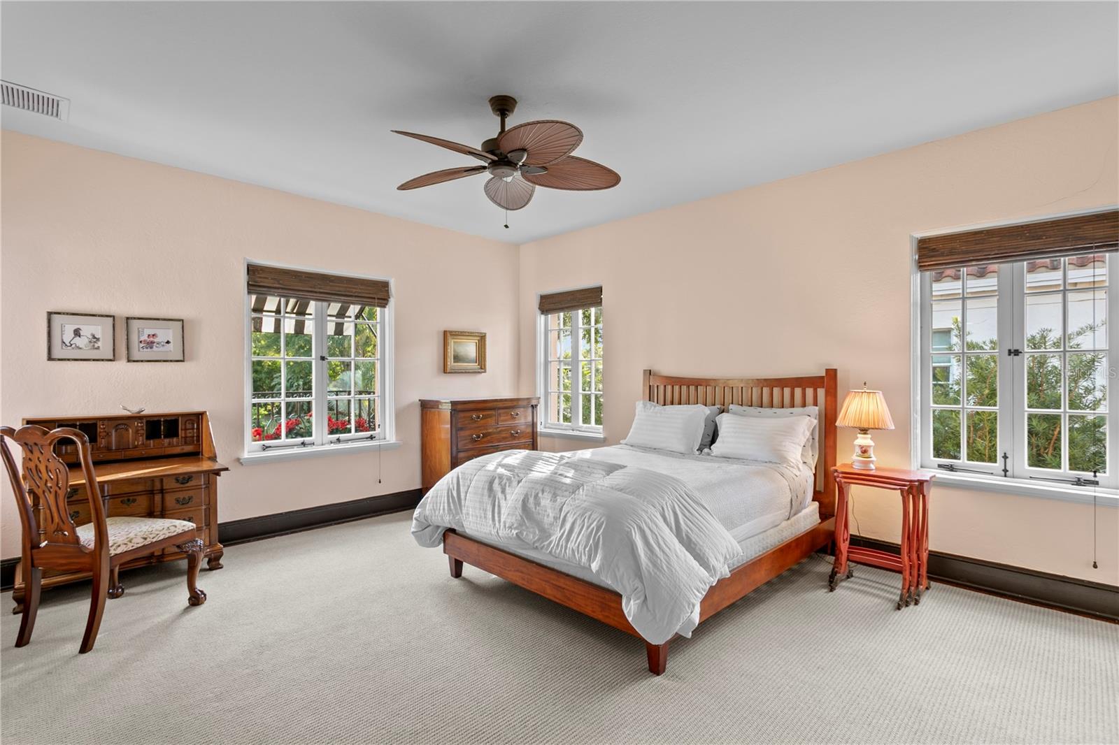 7211 3RD AVENUE S, St Petersburg, FL 33707