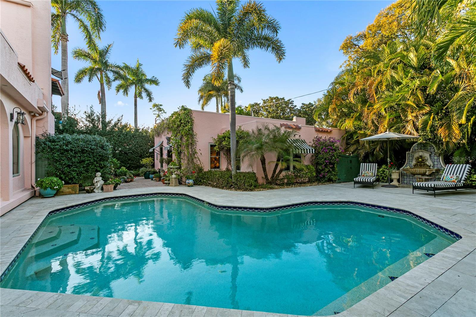 7211 3RD AVENUE S, St Petersburg, FL 33707