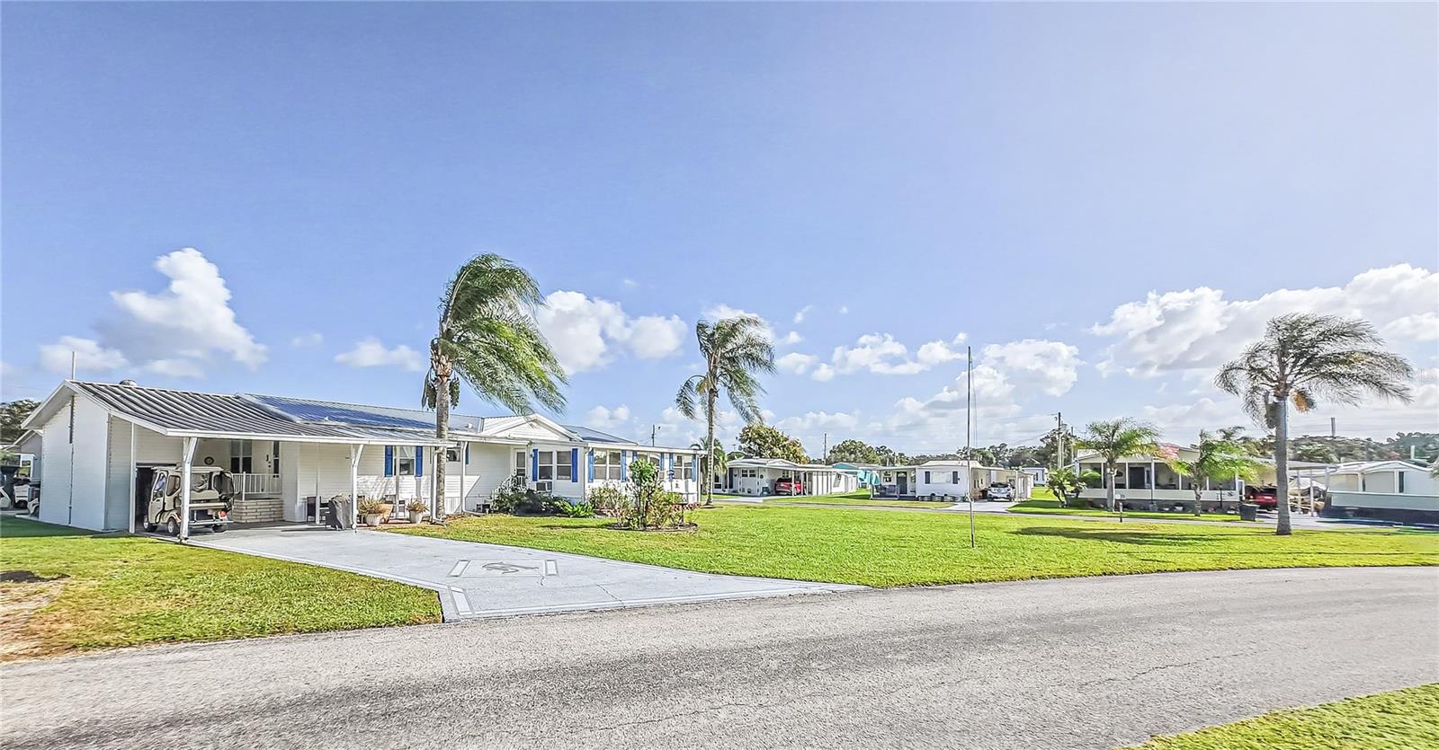 37233 BEVERLY AVENUE, Zephyrhills, FL 33542