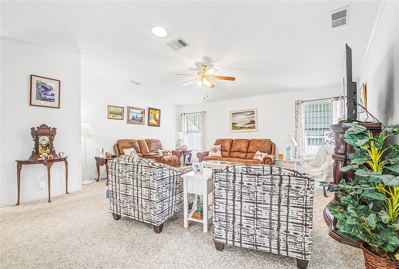 37233 BEVERLY AVENUE, Zephyrhills, FL 33542