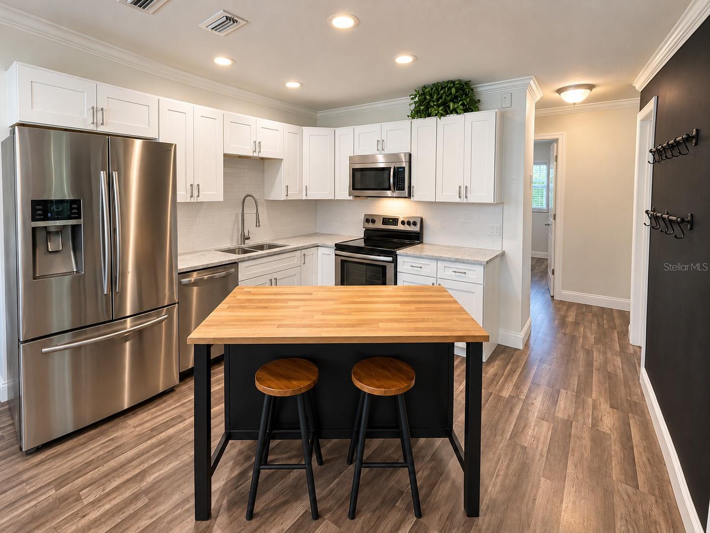 2609 E 99TH AVENUE, Tampa, FL 33612