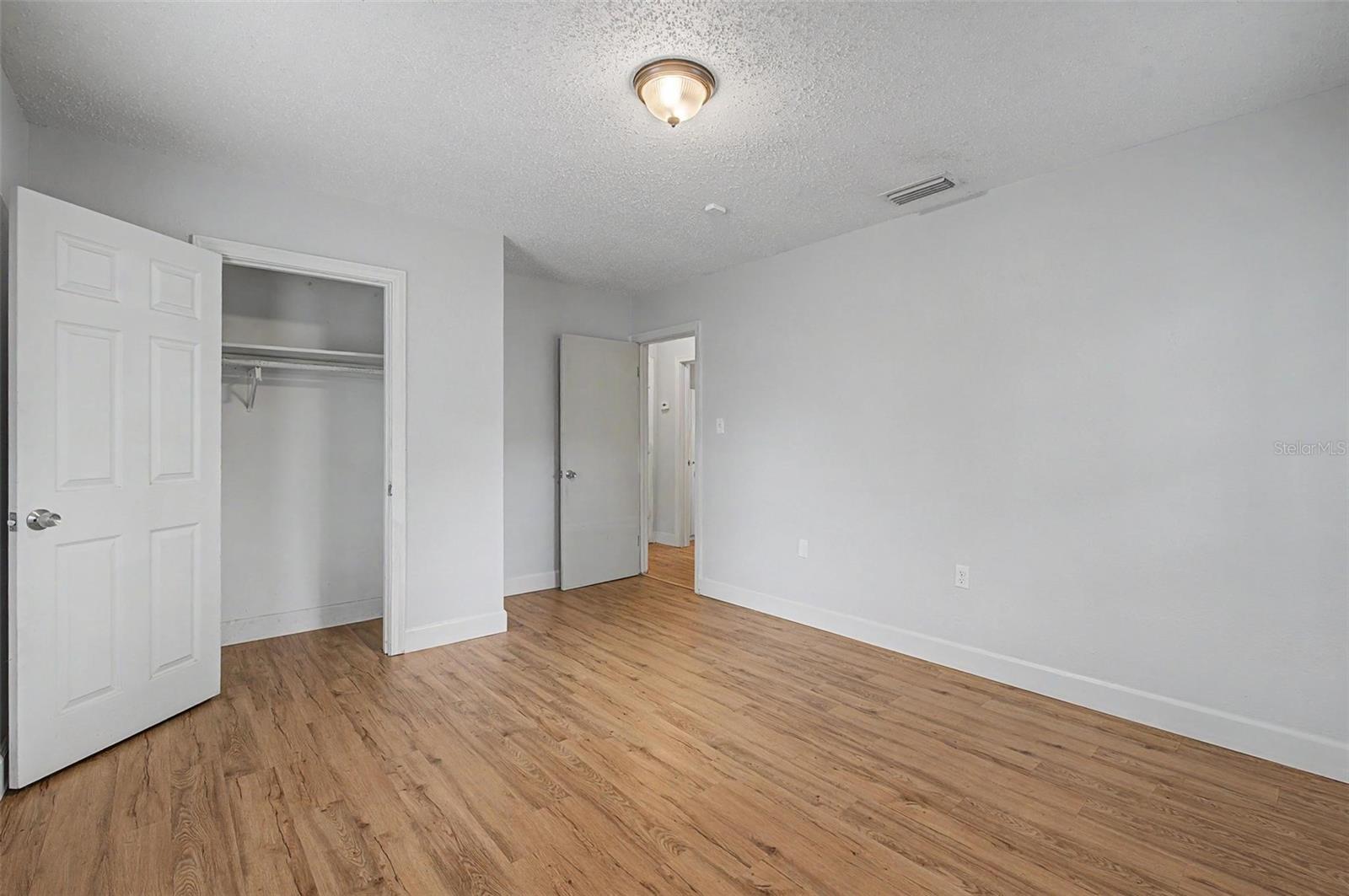 3208 W HARTNETT AVENUE, Tampa, FL 33611