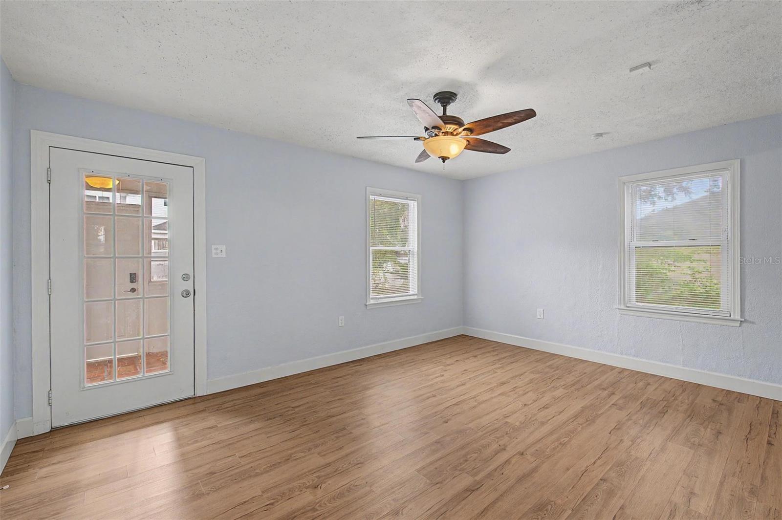 3208 W HARTNETT AVENUE, Tampa, FL 33611