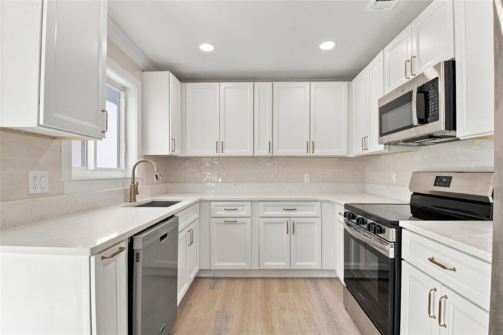 4540 EMERSON AVENUE S, St Petersburg, FL 33711