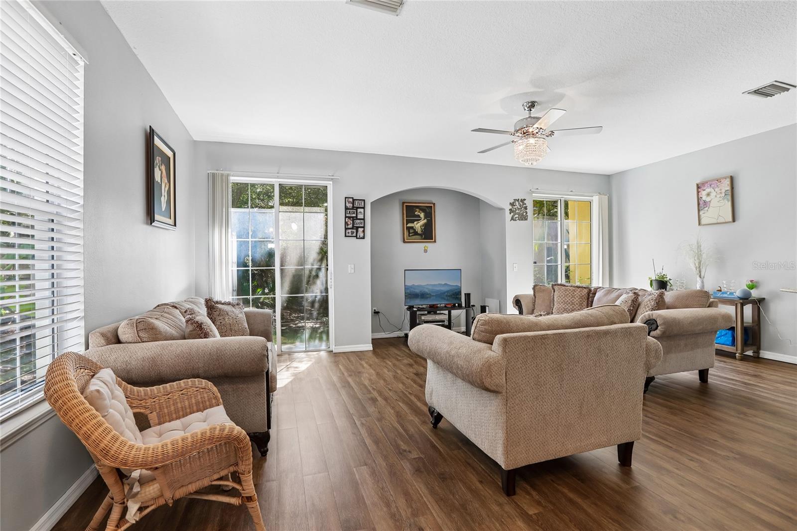 6736 BREEZY PALM DRIVE, Riverview, FL 33578 6736 BREEZY PALM DRIVE, Riverview, FL 33578