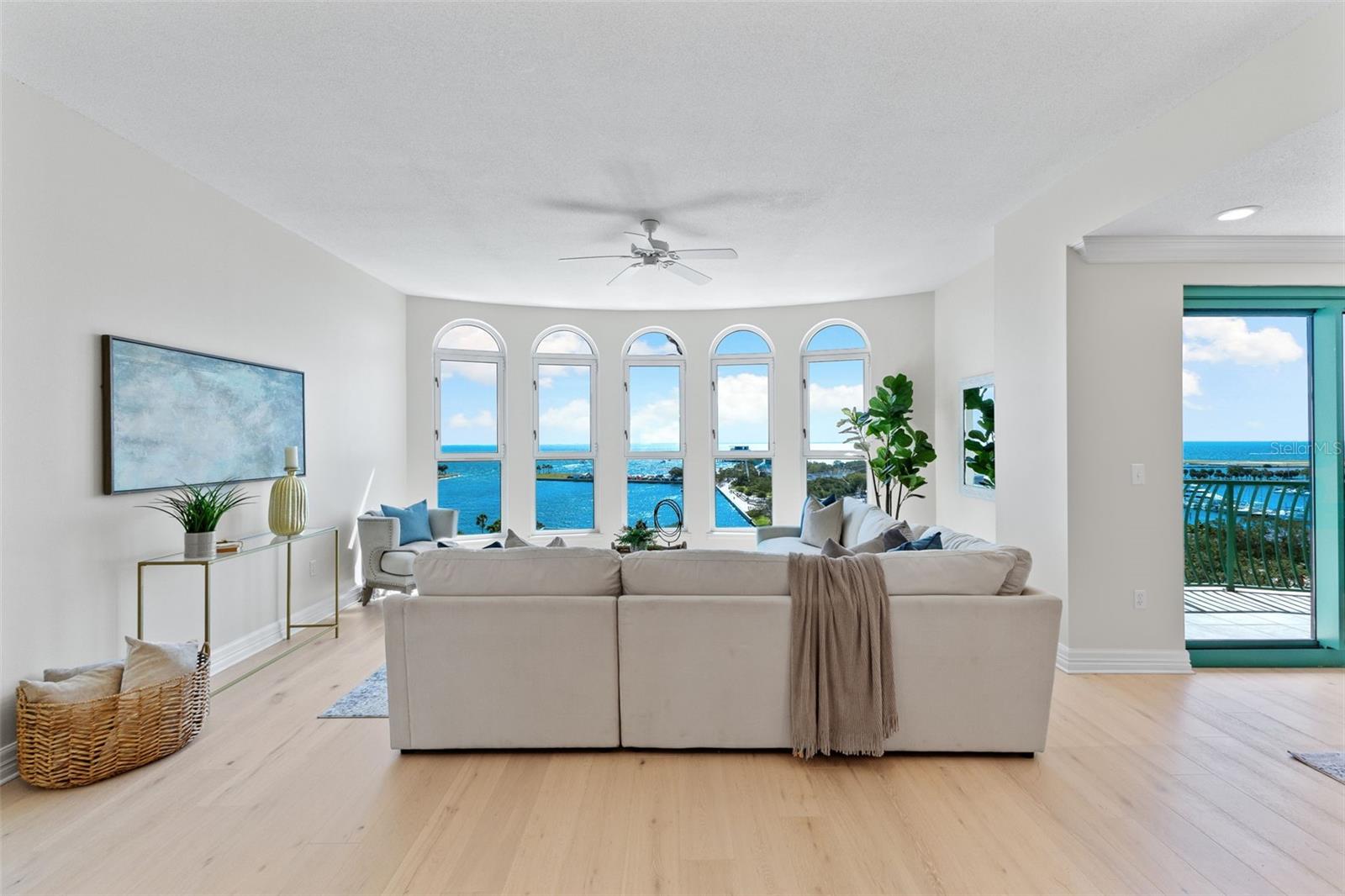 288 BEACH DRIVE NE, #9B, St Petersburg, FL 33701