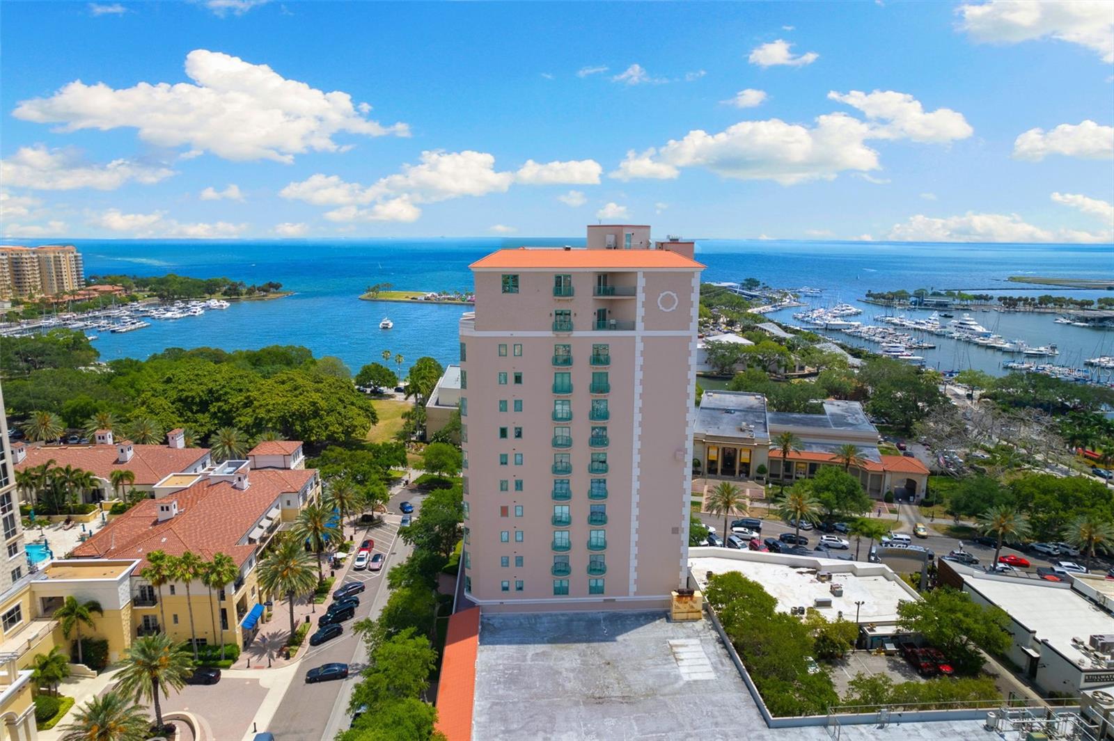 288 BEACH DRIVE NE, #9B, St Petersburg, FL 33701