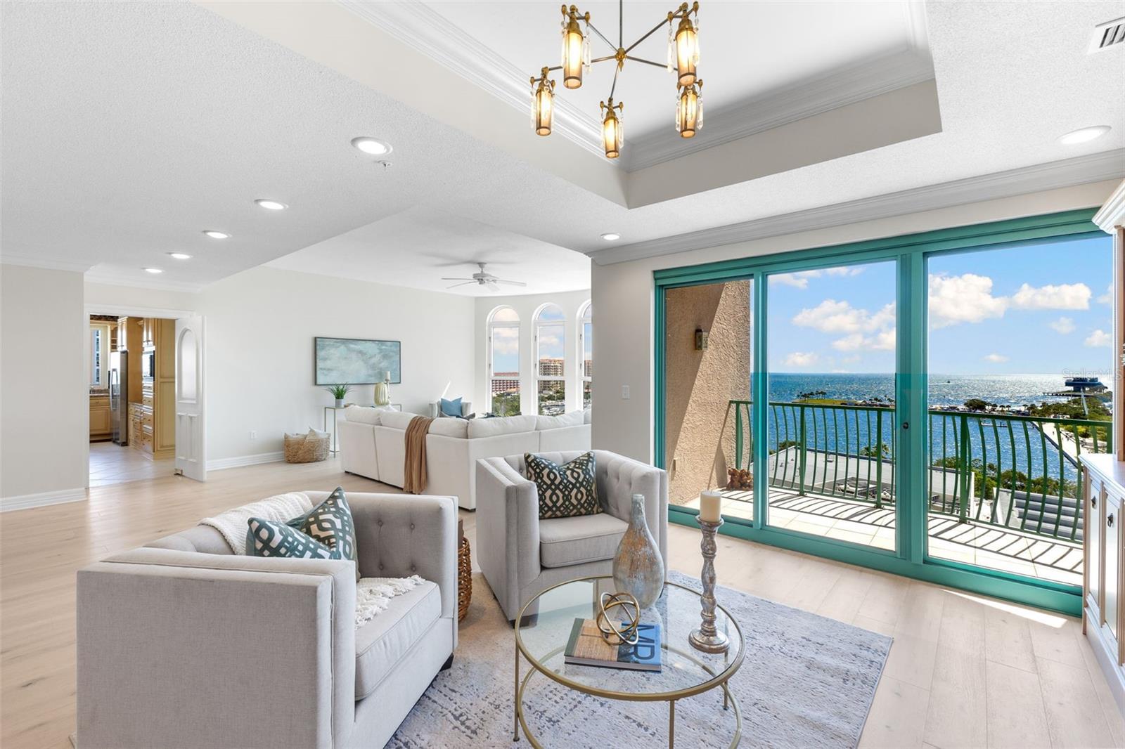 288 BEACH DRIVE NE, #9B, St Petersburg, FL 33701