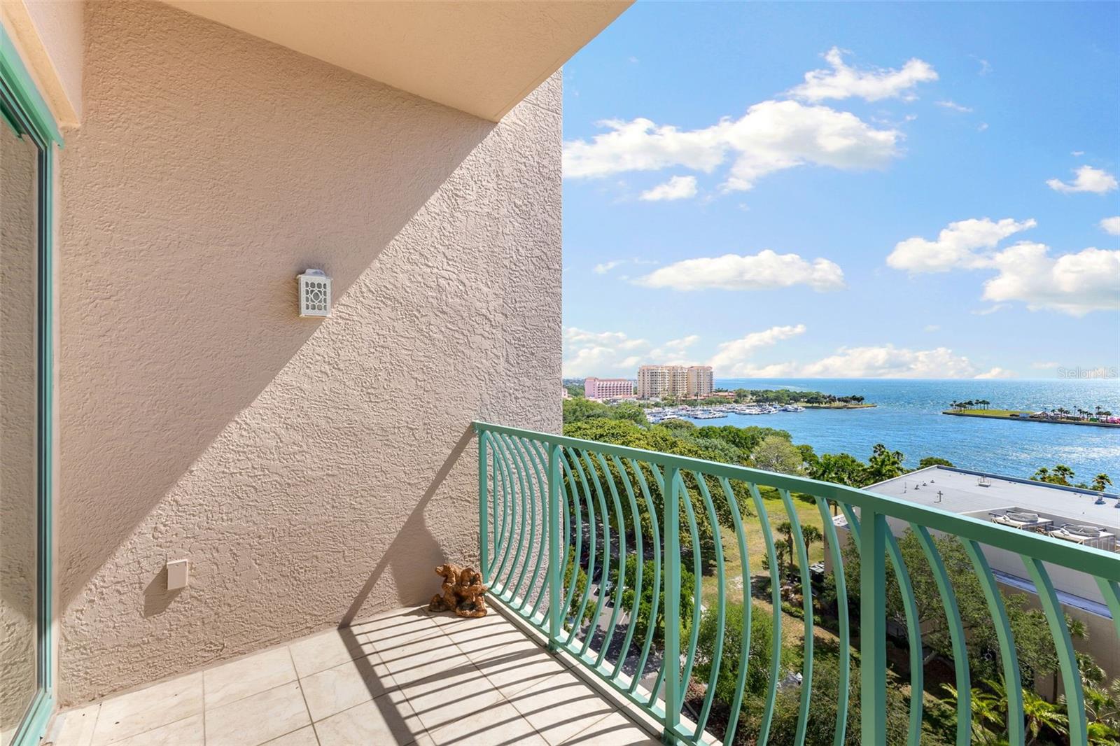 288 BEACH DRIVE NE, #9B, St Petersburg, FL 33701