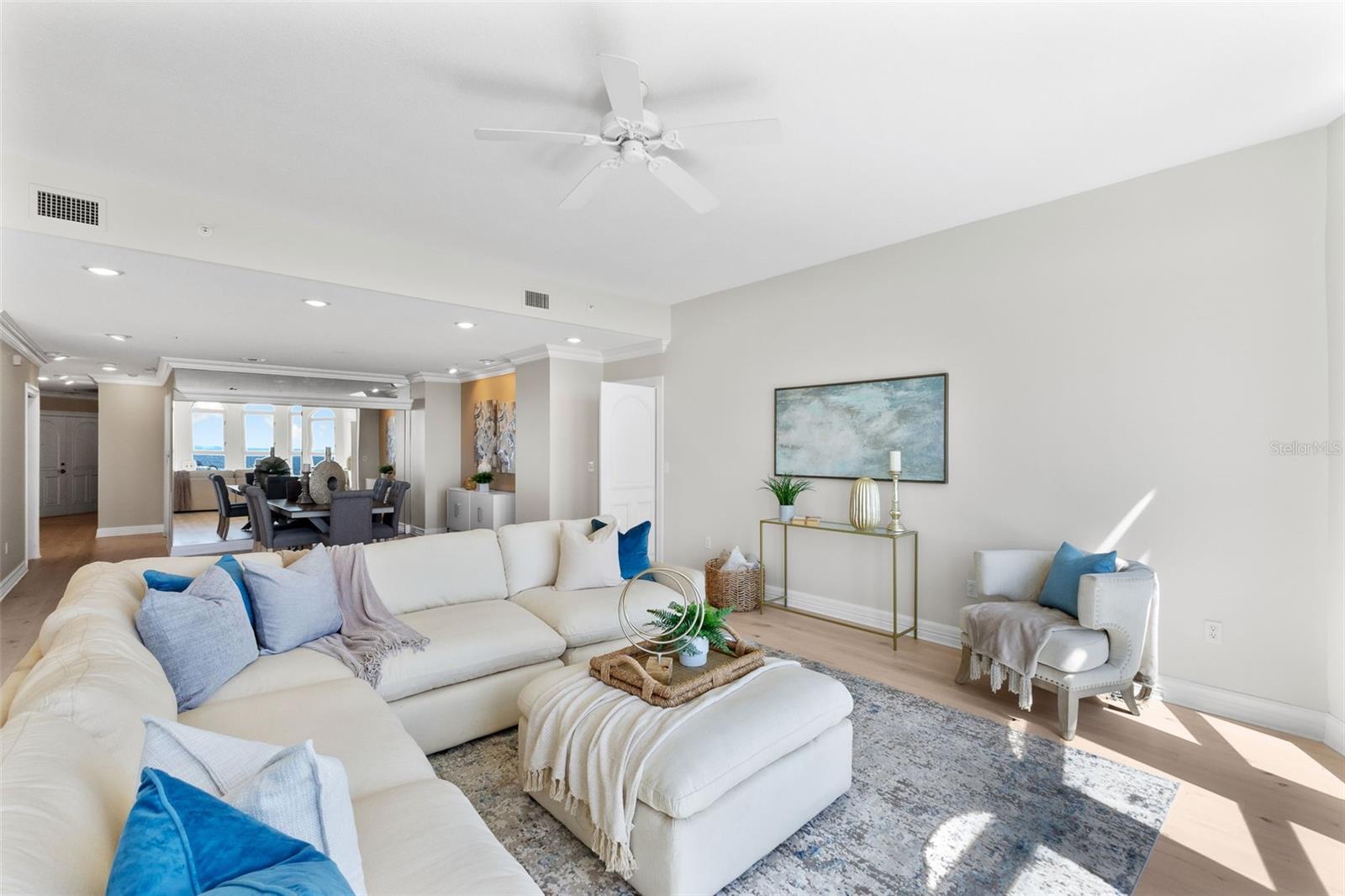 288 BEACH DRIVE NE, #9B, St Petersburg, FL 33701