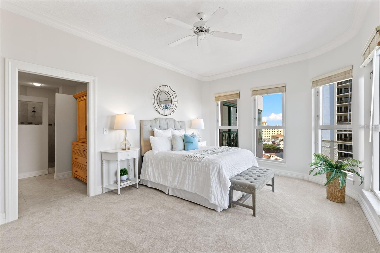 288 BEACH DRIVE NE, #9B, St Petersburg, FL 33701