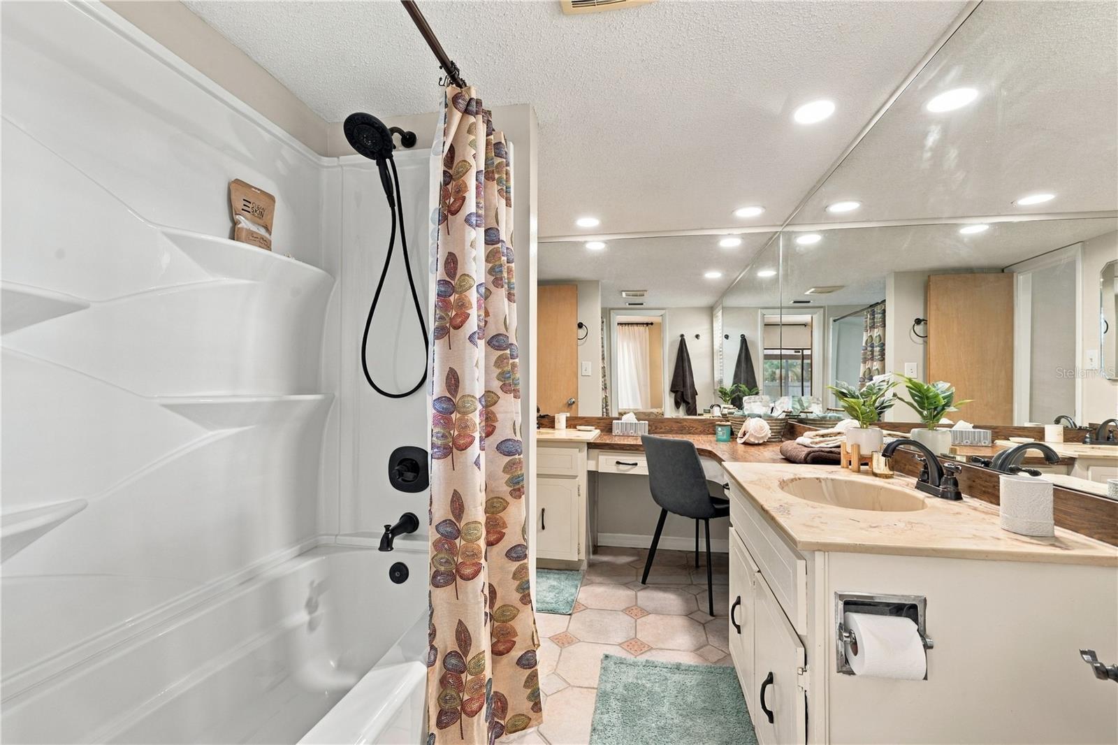30. Bathroom #2 (7 x 10.4') Features New Recessed Lighting, Tub/Shower Update too!