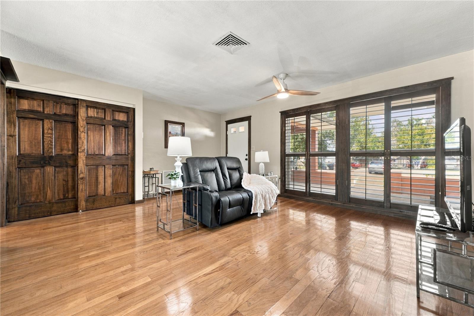 44. Front Living Room (12.7 x 15') & Foyer Shown in this Photo.