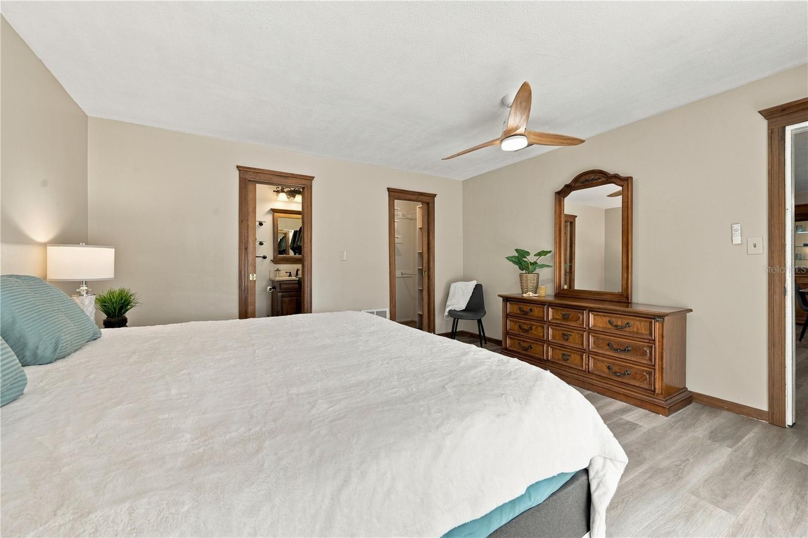59.Owner's Retreat (14.1 x 14.5') w Ensuite Bathroom & Walk in Closet Already Built Out for YOU!