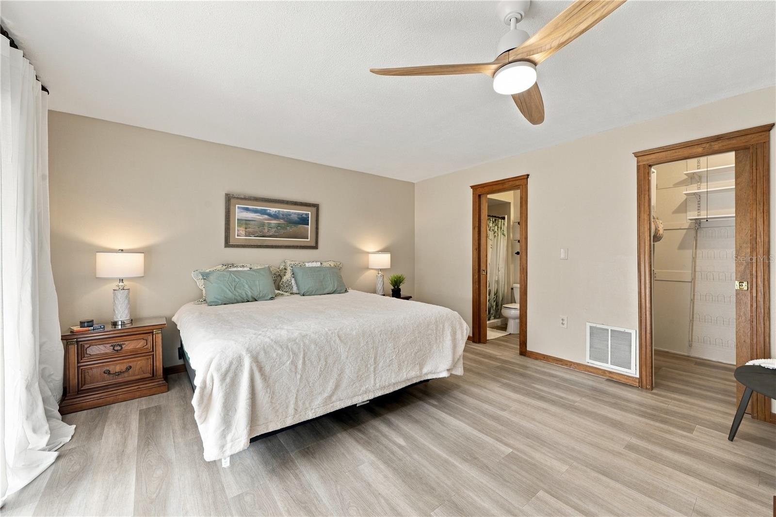 21. Owner's Retreat w Ensuite Bath & Walk in Built Out Closet!