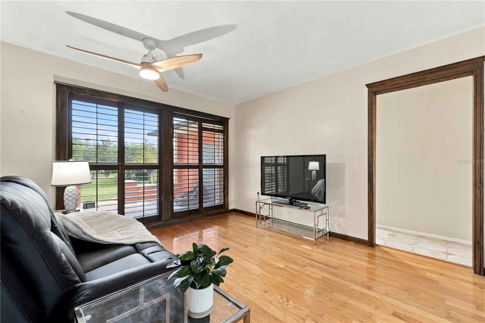 43. Front Living Room (12.7 x 15') Leads to South Wing, or Back to Great Room.. Nice to Have a 2nd Living Space!