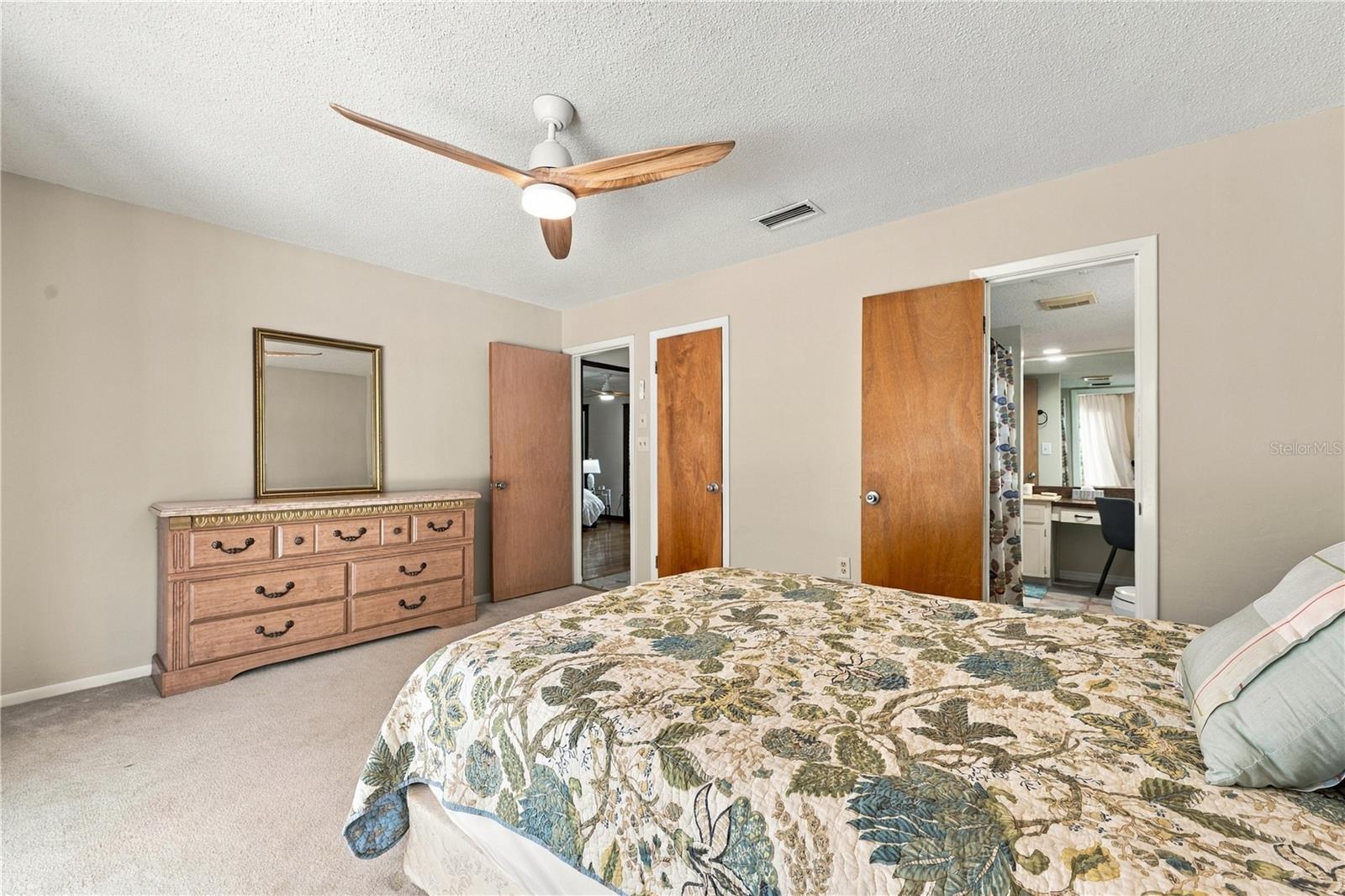 26. Bedroom #2 (11.7 x 15) Functions as a Double Master Suite w Access to 2nd Bathroom! + Walk in Closet (5.3 x 4.3')!