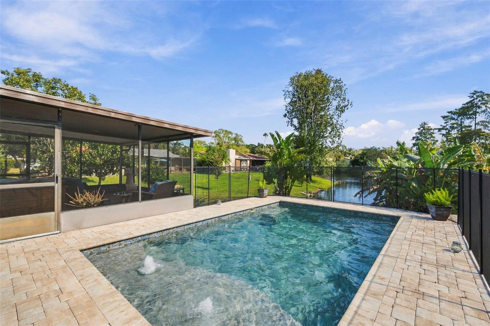 1279 S DISSTON AVENUE, Tarpon Springs, FL 34689