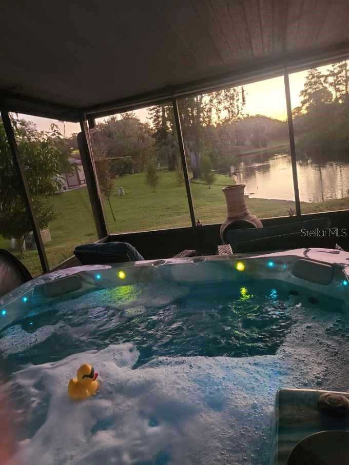 1279 S DISSTON AVENUE, Tarpon Springs, FL 34689