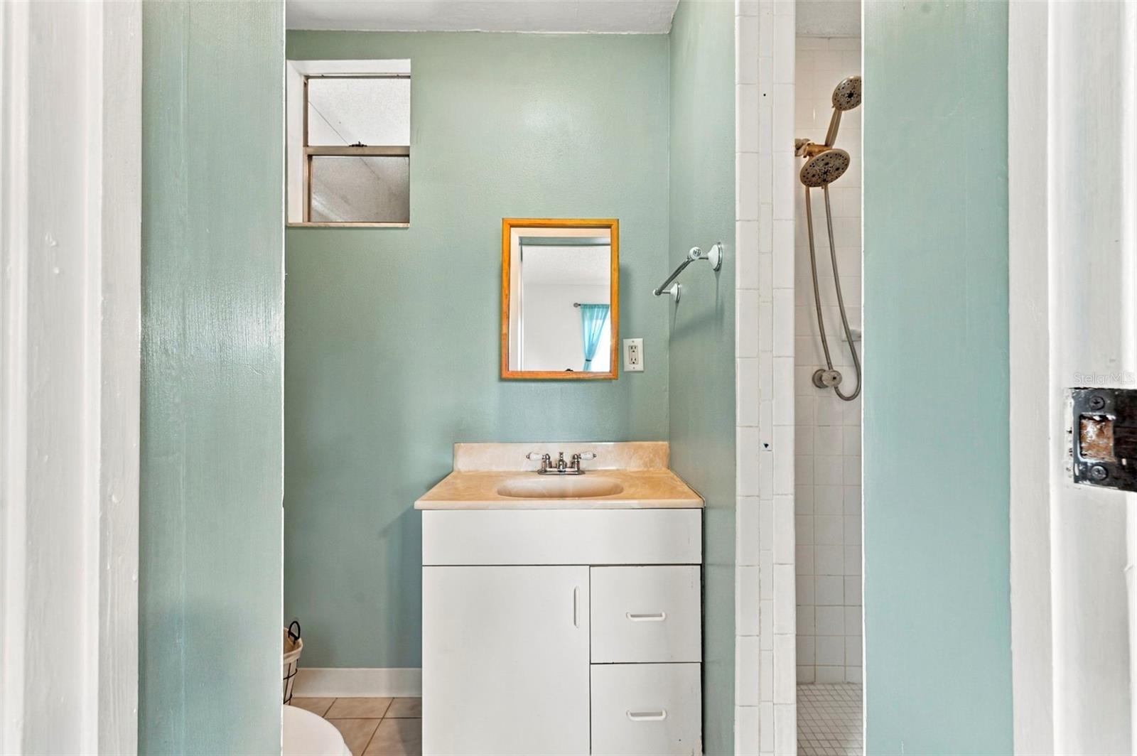 bdrm 3 bath