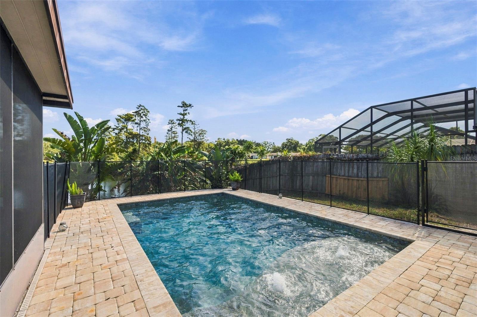 1279 S DISSTON AVENUE, Tarpon Springs, FL 34689