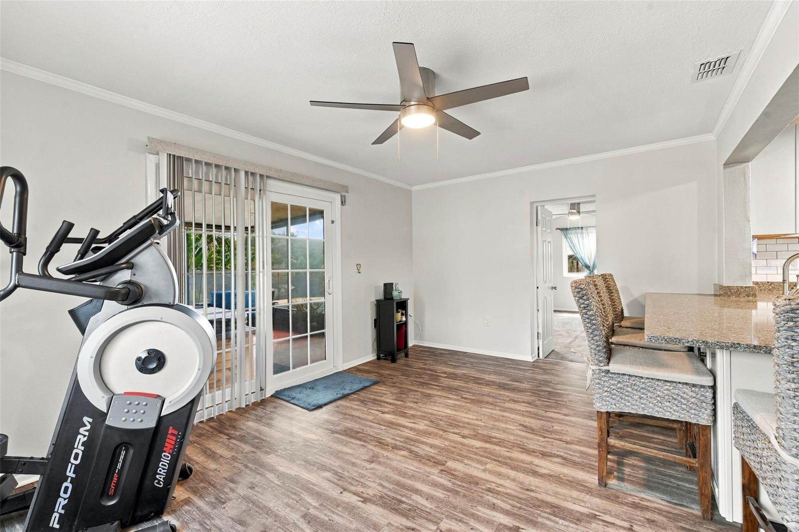 1279 S DISSTON AVENUE, Tarpon Springs, FL 34689