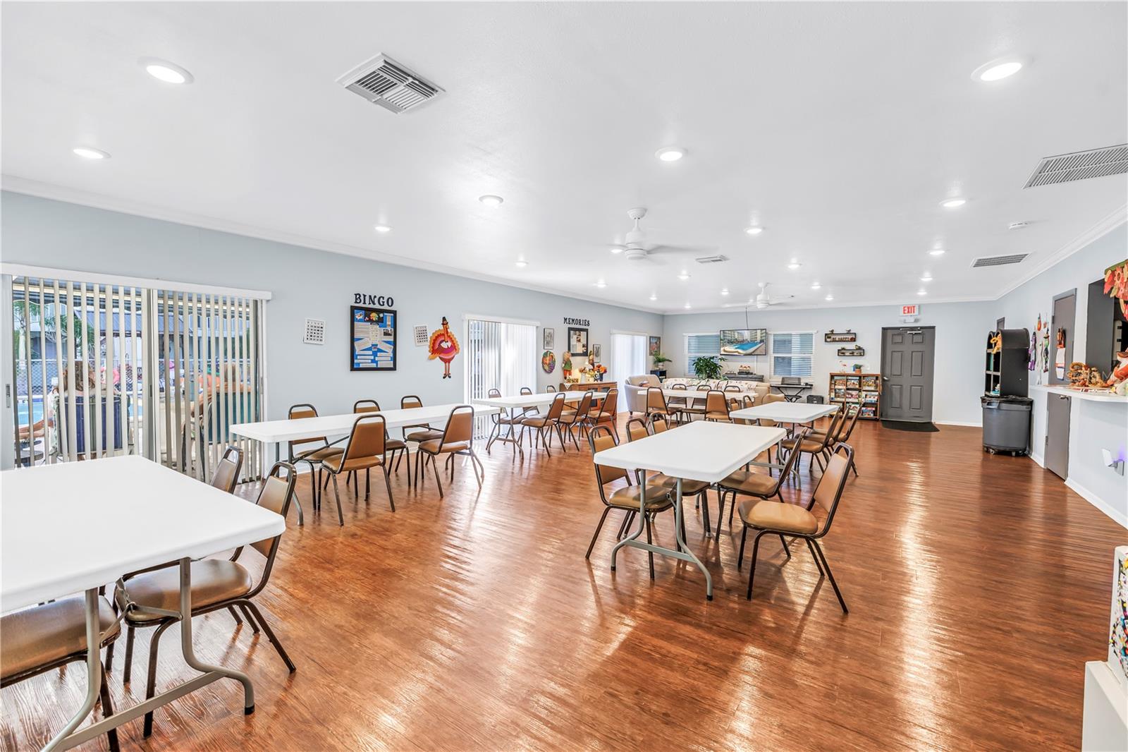 801 83RD AVENUE N, #214, St Petersburg, FL 33702