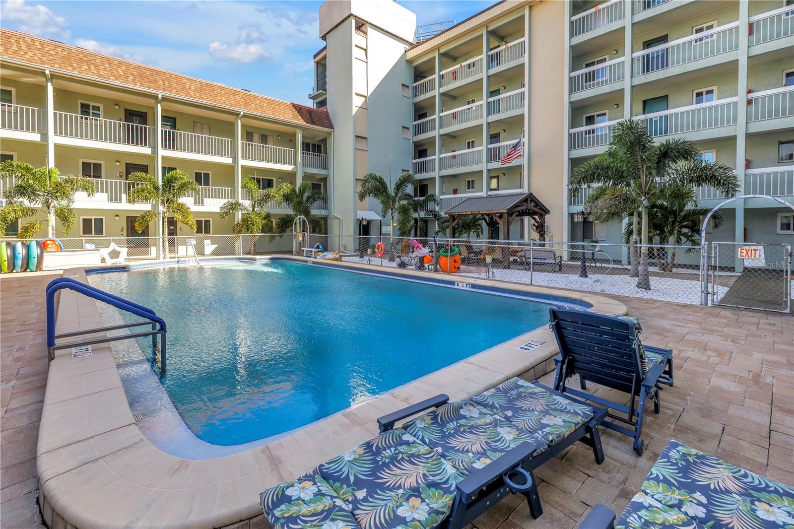 801 83RD AVENUE N, #214, St Petersburg, FL 33702