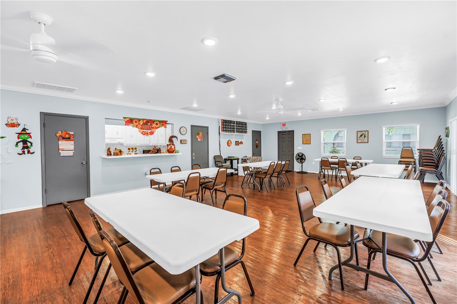 801 83RD AVENUE N, #214, St Petersburg, FL 33702